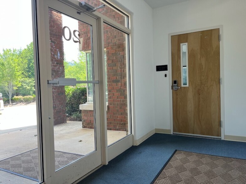 More Photos Of 2 Walden Ridge Dr, Asheville Medical For Lease