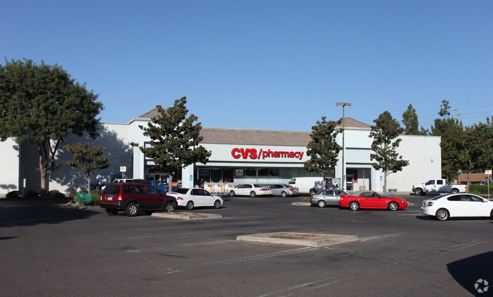 More Photos Of 1621 Lander Ave, Turlock Unknown For Lease