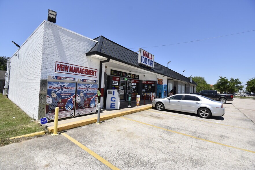 More Photos Of 550 FM 1959 Rd, Houston General Retail For Sale