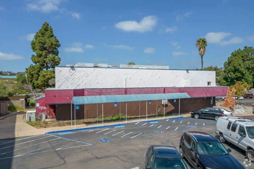 More Photos Of 5373 Mission Center Rd, San Diego Restaurant For Lease