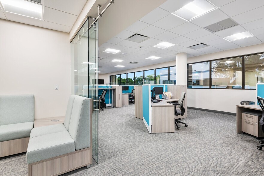More Photos Of 3303 W Commercial Blvd, Fort Lauderdale Office For Sale