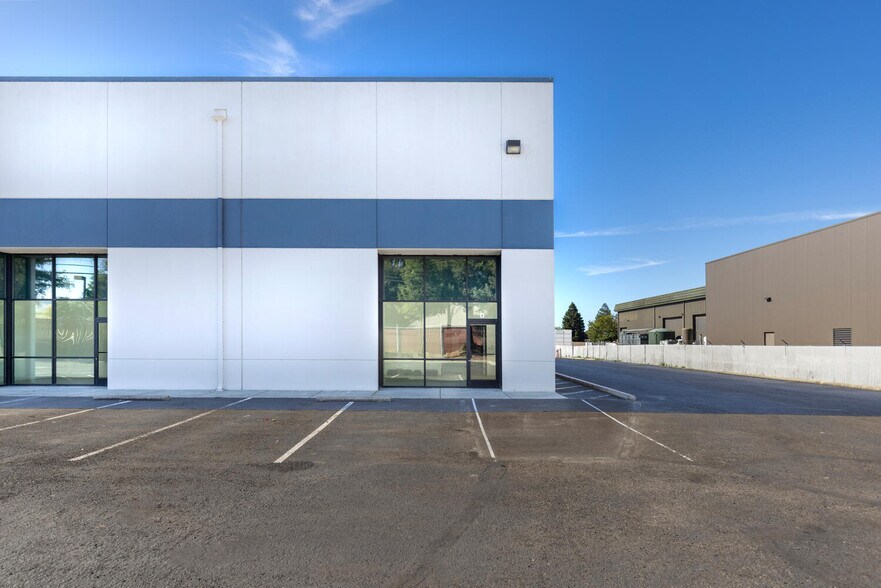 More Photos Of 164 Camino Oruga, Napa Warehouse For Lease
