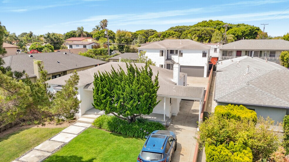 More Photos Of 2218 24th St, Santa Monica Apartments For Sale
