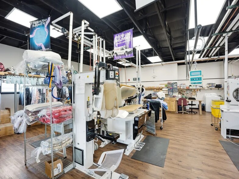 More Photos Of 403-409 W 3rd St, La Junta Storefront For Sale