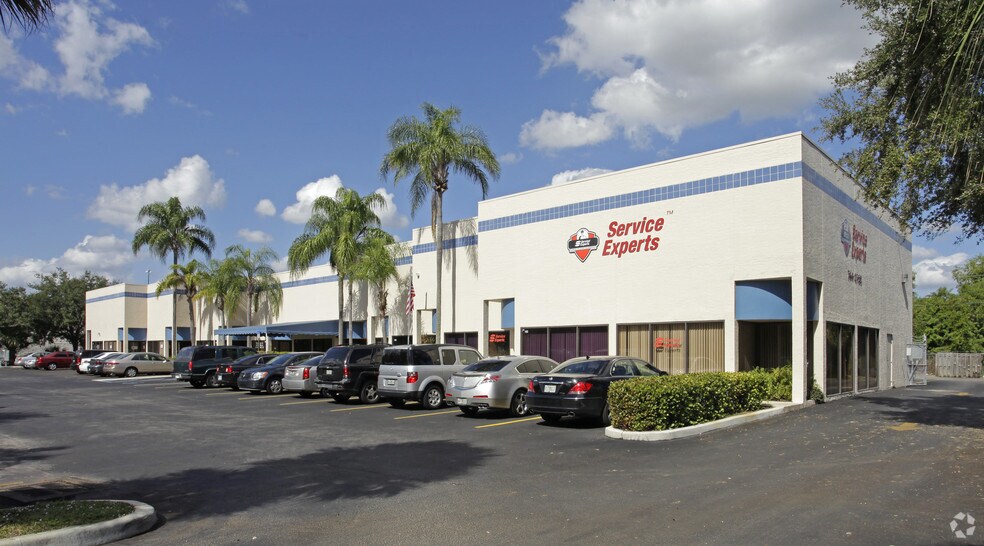 More Photos Of 840 Jupiter Park Dr, Jupiter Warehouse For Lease