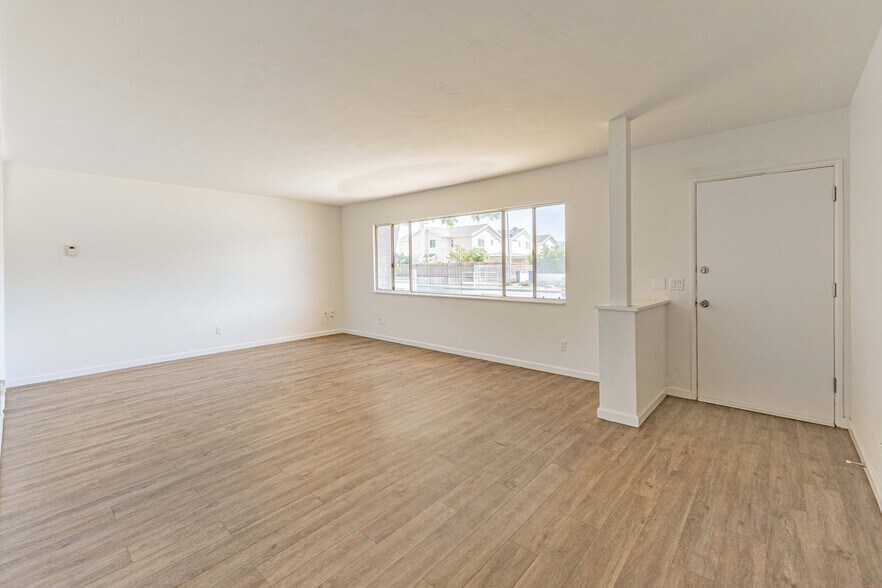 More Photos Of 1352-54 Imperial Beach Blvd, Imperial Beach Apartments For Sale