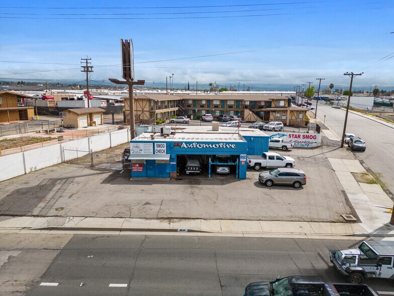 More Photos Of 2000 Union Ave, Bakersfield Auto Repair For Sale