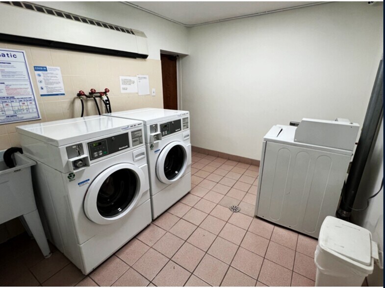 More Photos Of 336 Clinton St, Toronto Apartments For Sale