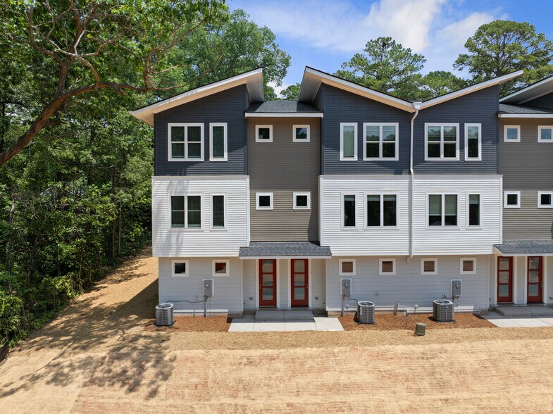 More Photos Of 4204 Reavis Rd, Raleigh Multifamily For Sale