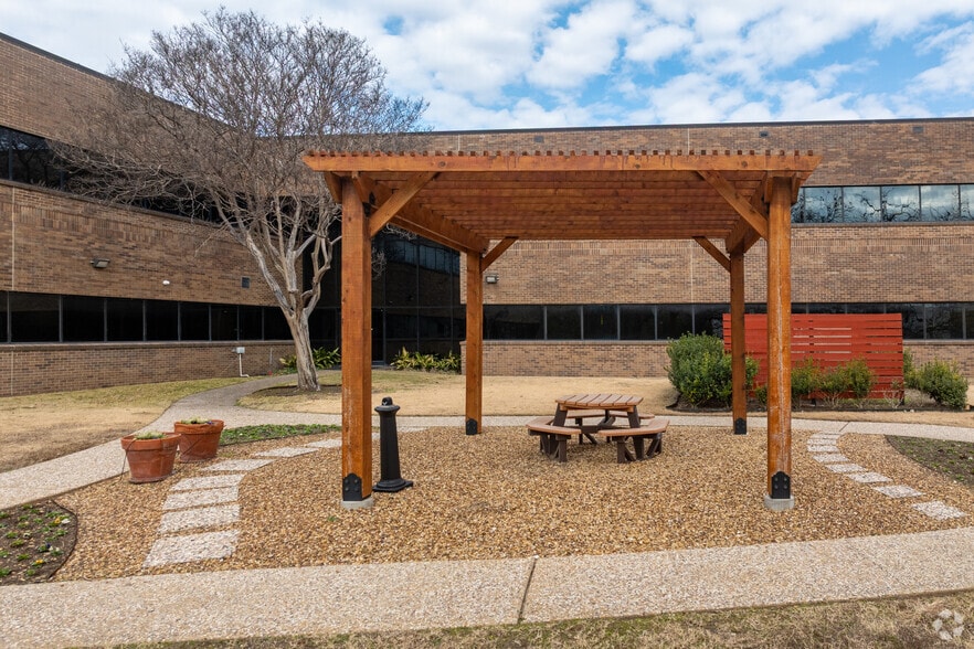 More Photos Of 200 Chisholm Pl, Plano Office For Lease