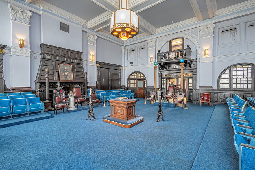More Photos Of 100 E Bay St, Savannah Lodge Meeting Hall For Sale