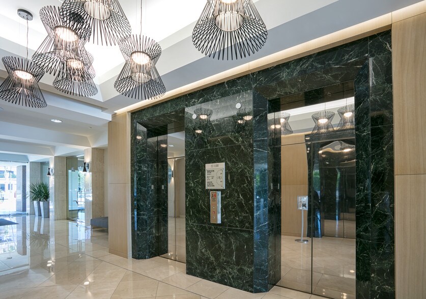 More Photos Of 770 The City Dr S, Orange Unknown For Lease