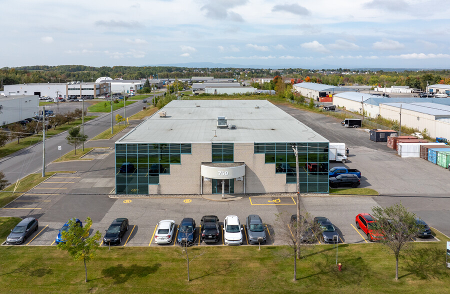 Primary Photo Of 750 Ch Olivier, Lévis Distribution For Lease