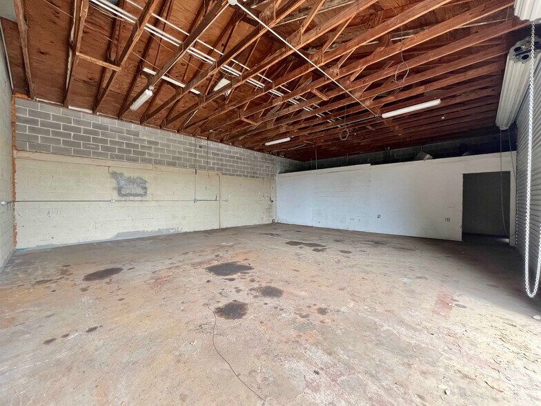More Photos Of 2636 Highway 69, Lumberton Warehouse For Sale
