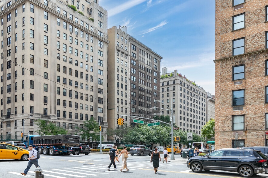 More Photos Of 875-877 Park Ave, New York Apartments For Sale