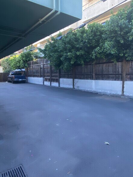 More Photos Of 10940 Hesby St, North Hollywood Apartments For Sale