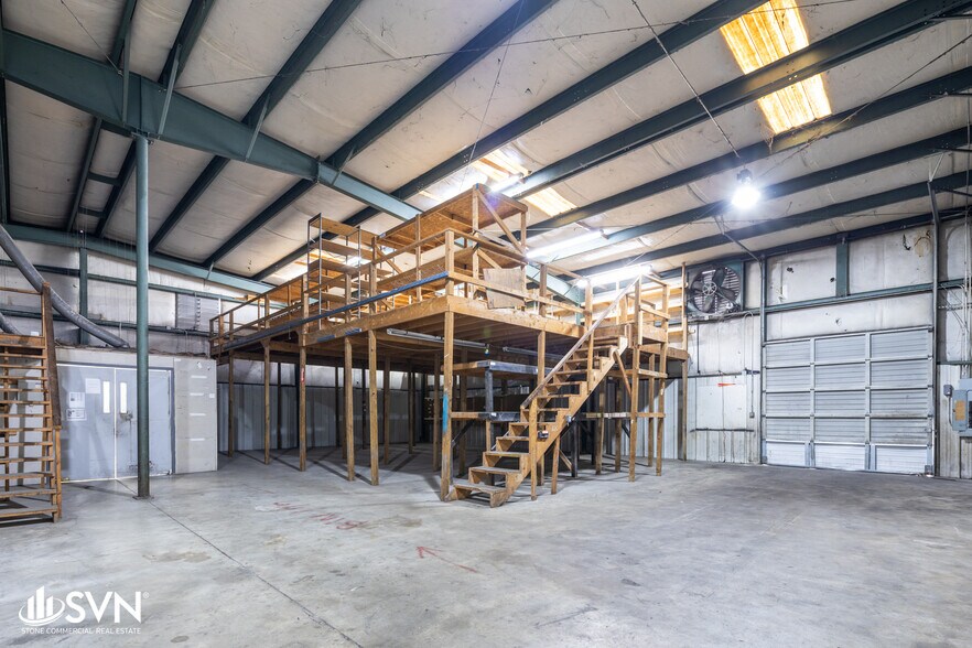 More Photos Of 50 Mary Beth Ln, Somerset Warehouse For Sale