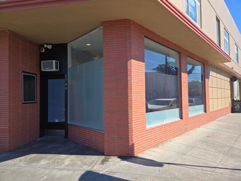 More Photos Of 1747-1749 Broadway St, Redwood City Office For Lease