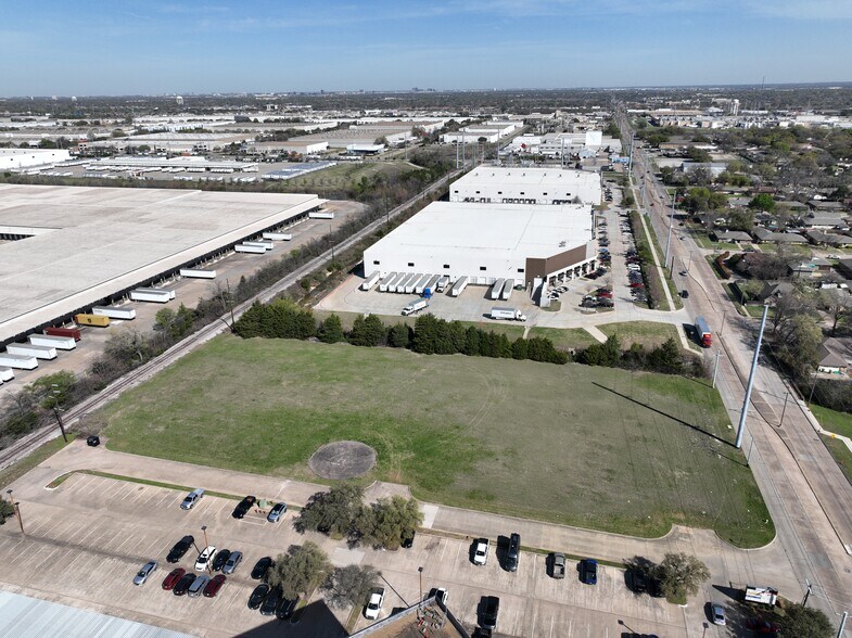 More Photos Of 1849 Shiloh rd, Garland Industrial For Lease
