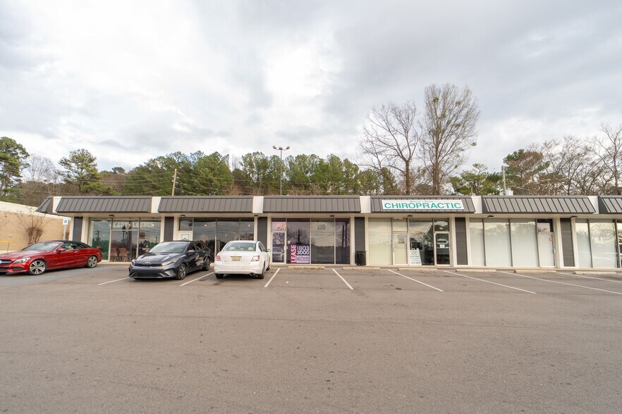 More Photos Of 409-453 Huffman Rd, Birmingham Unknown For Lease