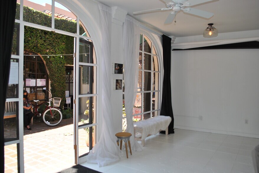 More Photos Of 451-461 E Main St, Ventura Storefront For Lease