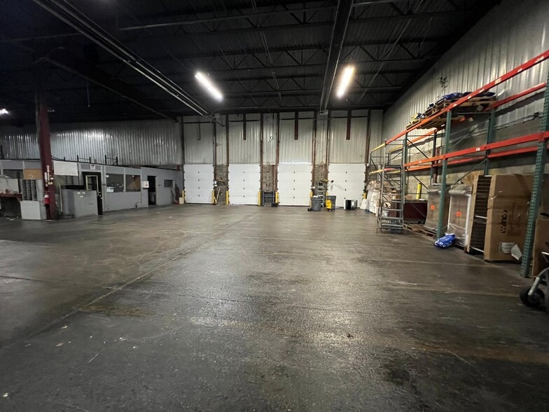 More Photos Of 50 Jeanne Dr, Newburgh Service For Lease