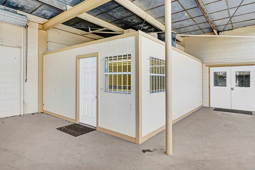 More Photos Of 117-137 Hughlett Ave, Cocoa General Retail For Sale