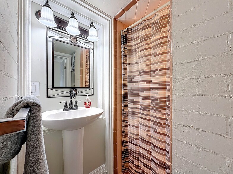 More Photos Of 421 NW 14th Pl, Crystal River Multifamily For Sale