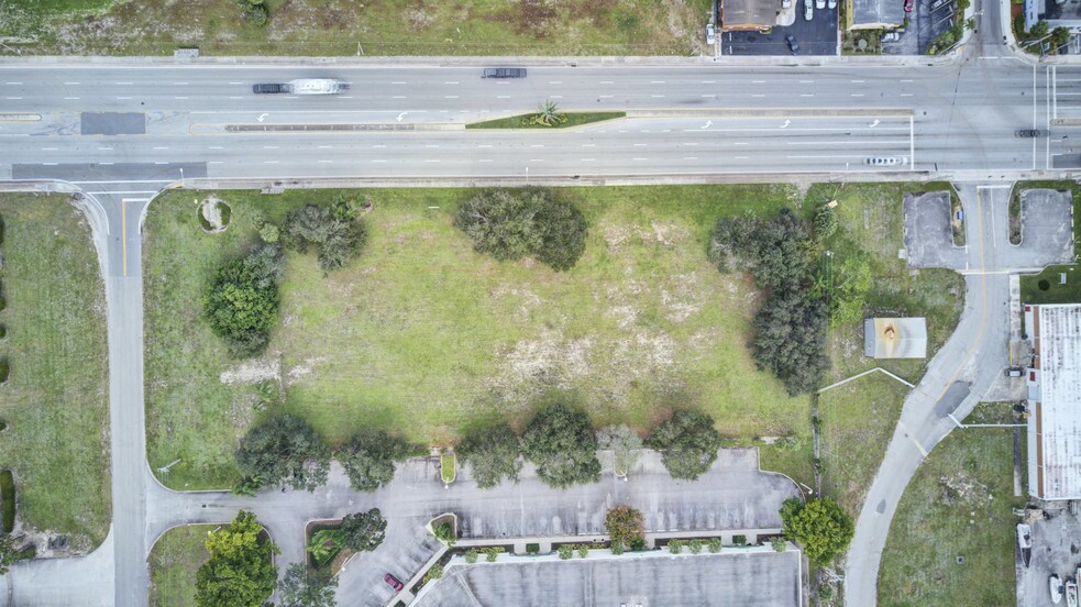 More Photos Of Blue Heron Blvd @ AVENUE P, Riviera Beach Land For Sale
