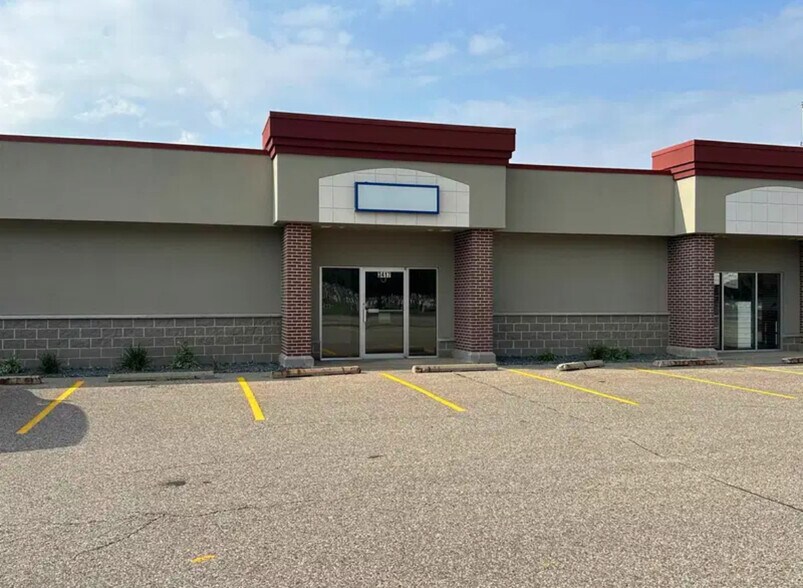 Primary Photo Of 3417 Main St, Stevens Point General Retail For Lease