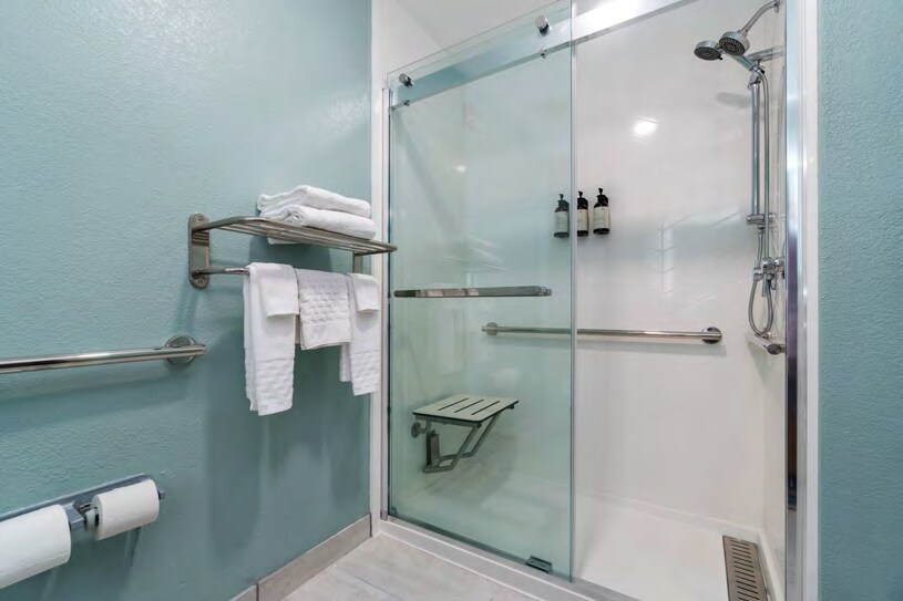 More Photos Of 801 Cedar Point Blvd, Cedar Point Hotel For Sale