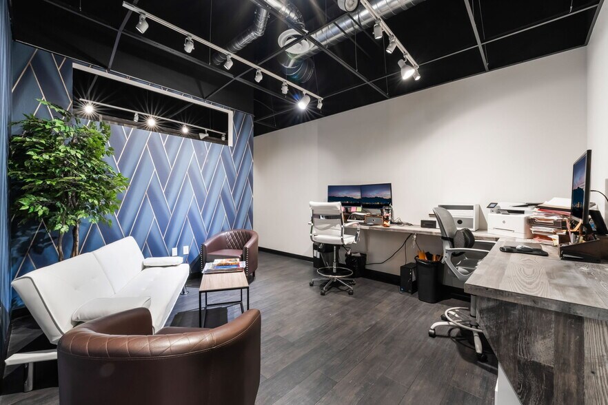 More Photos Of 2950 E Sunset Rd, Las Vegas Showroom For Sale