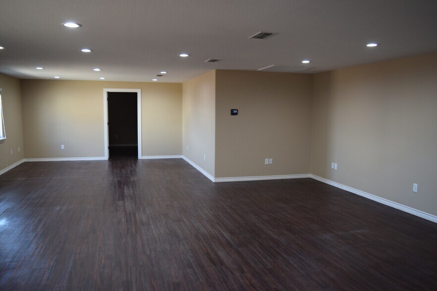 More Photos Of 9701 FM 307, Midland Flex For Sale