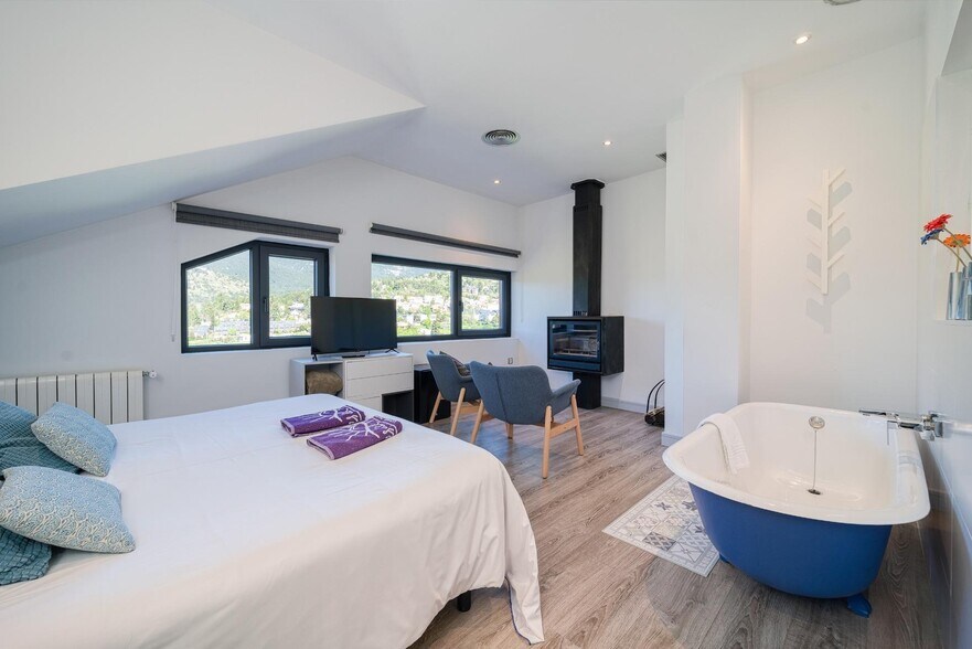 More Photos Of , Cercedilla Hotel For Sale