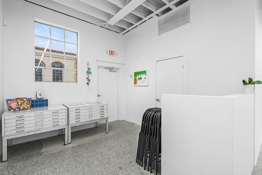 More Photos Of 500-506 Lake Ave, Lake Worth Freestanding For Lease