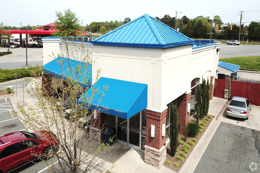 More Photos Of 2504-2510 Somerset Center Dr, Winston-Salem Unknown For Lease