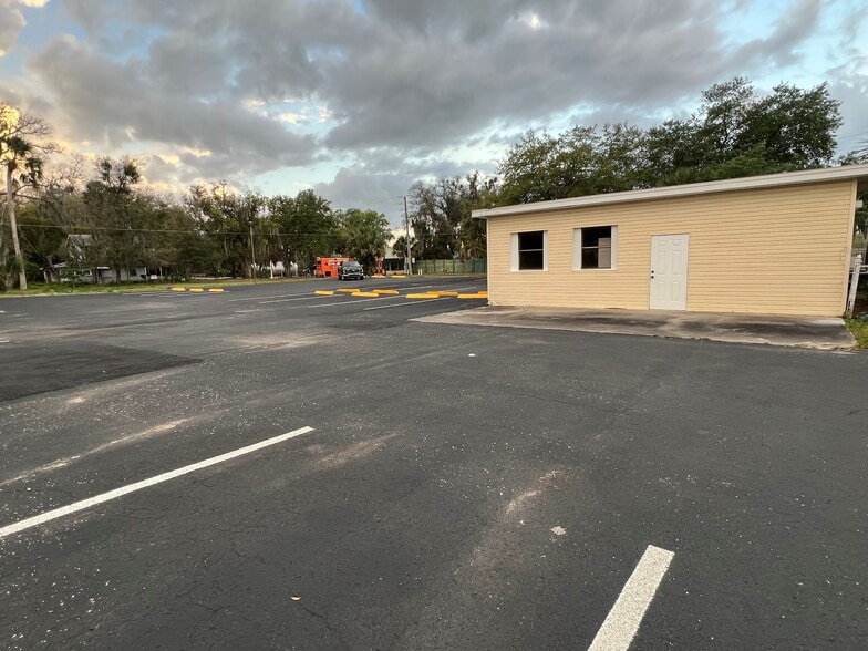 More Photos Of 550 S Highland St, Mount Dora Office For Lease