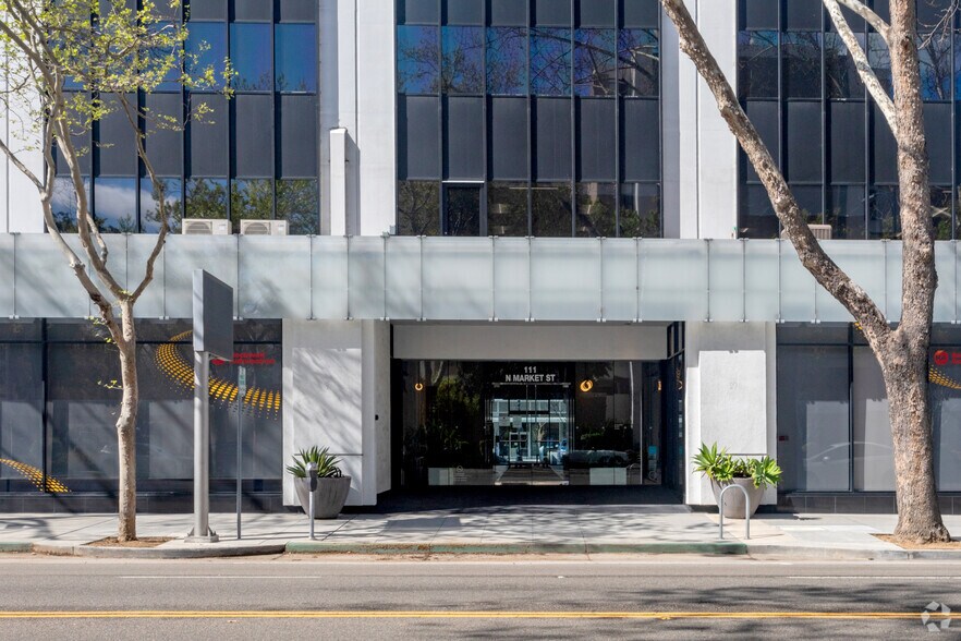 More Photos Of 111 W Saint John St, San Jose Unknown For Lease