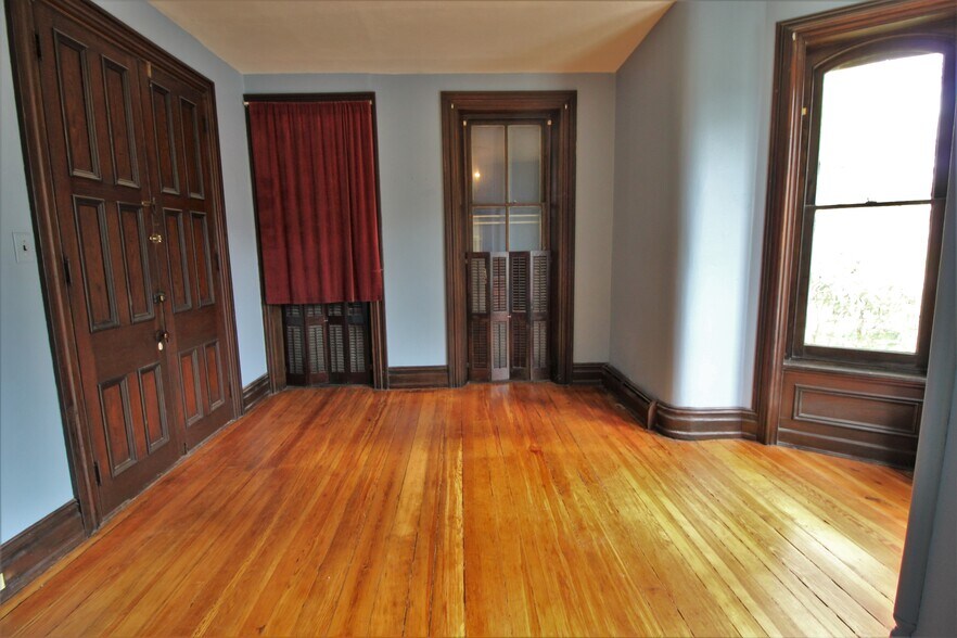 More Photos Of 344 Hodgson St, Oxford Apartments For Sale