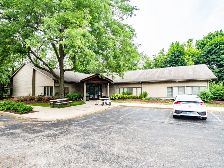 Primary Photo Of 462 N McLean Blvd, Elgin Medical For Lease