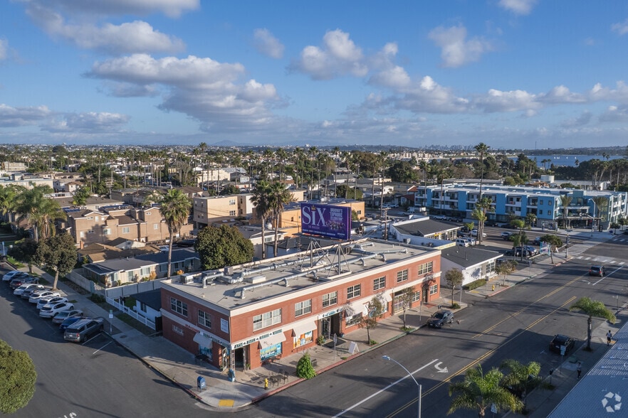 More Photos Of 4425 Cass St, San Diego Office For Lease