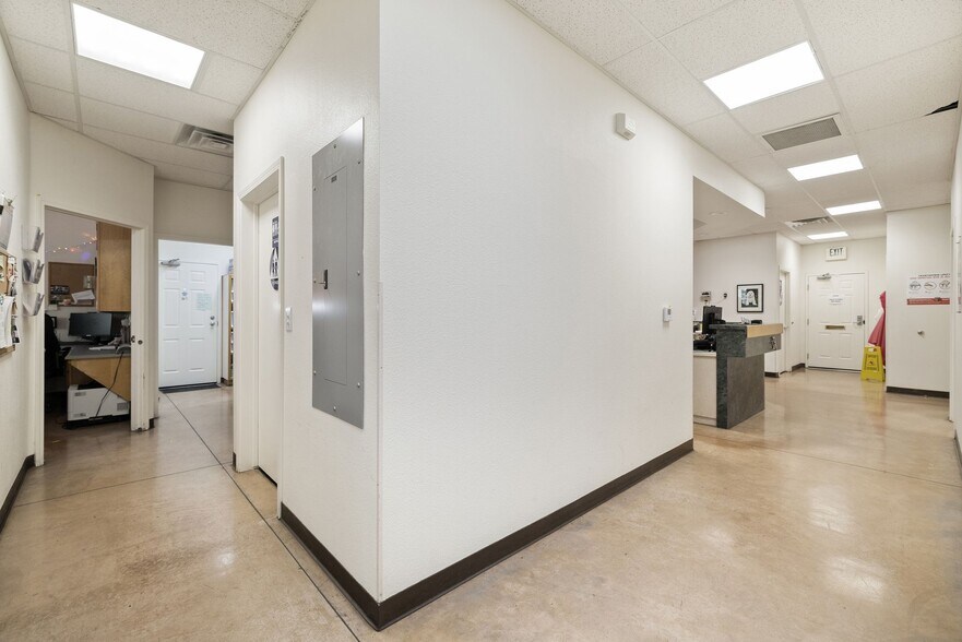 More Photos Of 1825 Buenaventura Blvd, Redding Hospital For Sale