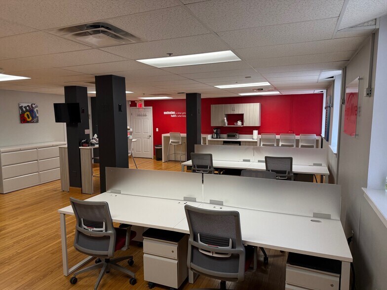 More Photos Of , Batavia Unknown For Sale