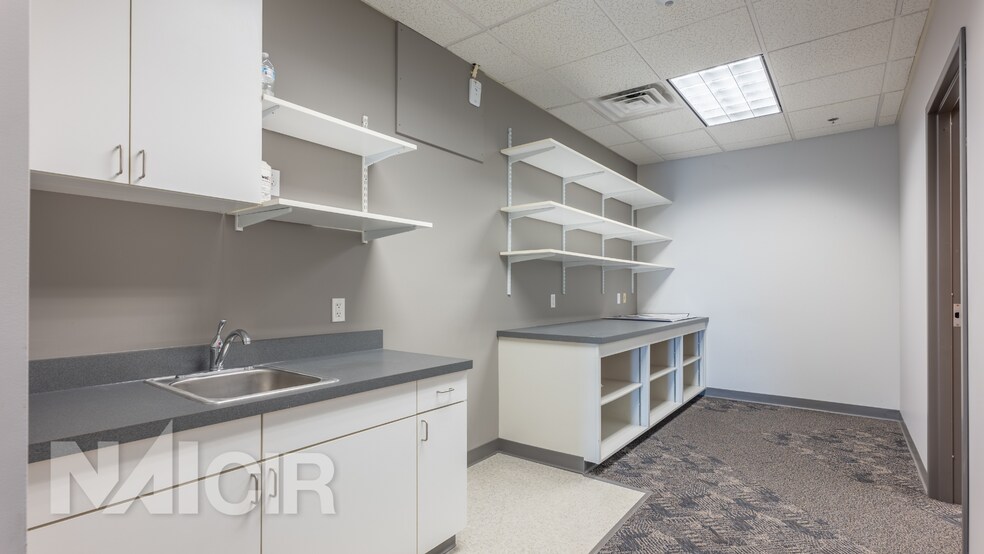 More Photos Of 4807 Jonestown Rd, Harrisburg Office Residential For Lease