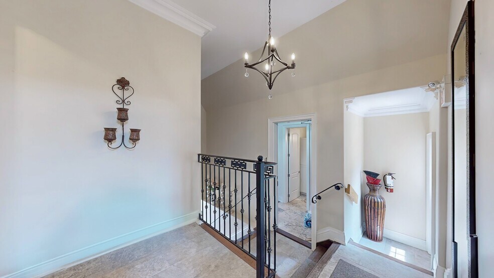 More Photos Of 42 Somerville St, Whitchurch-Stouffville Specialty For Sale