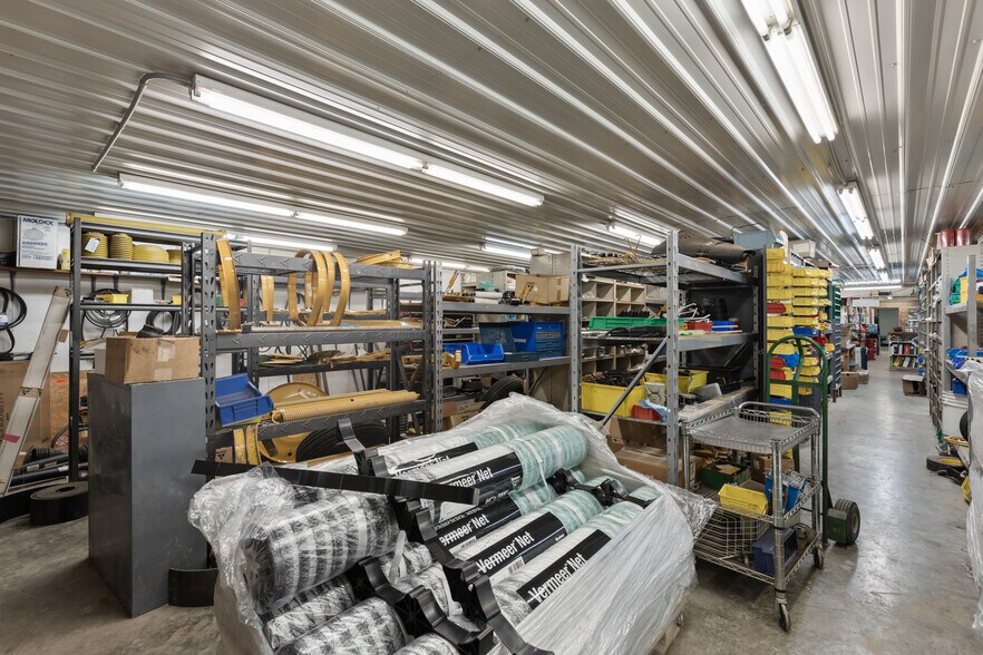More Photos Of 60 US-54 Hwy, El Dorado Springs General Retail For Sale