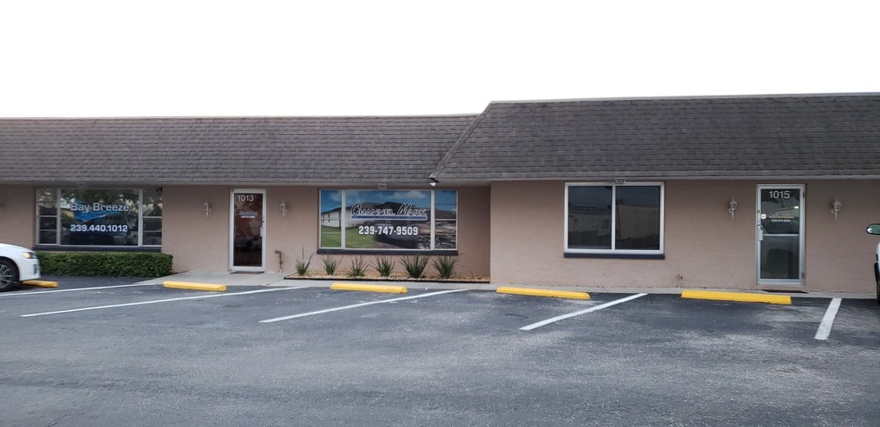 More Photos Of 1013-1017 SE 12th Ave, Cape Coral Industrial For Lease