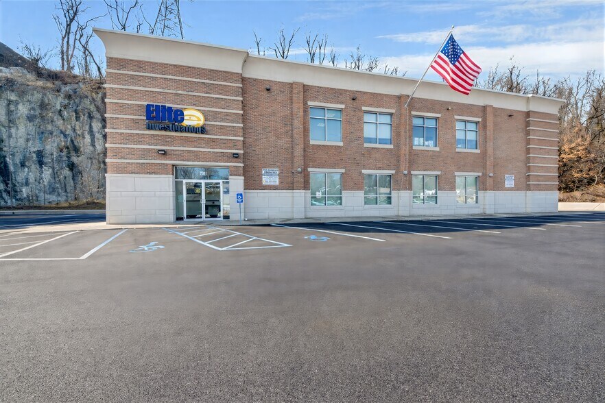 More Photos Of 2001 Central Park Ave, Yonkers Office For Sale