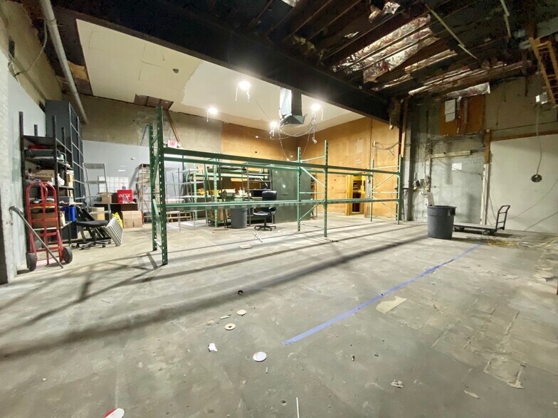 More Photos Of 143 W Main St, Bay Shore General Retail For Sale