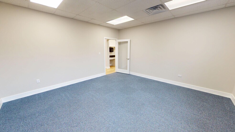 More Photos Of 13594 Monterey Ln, Blue Ridge Summit Office For Lease
